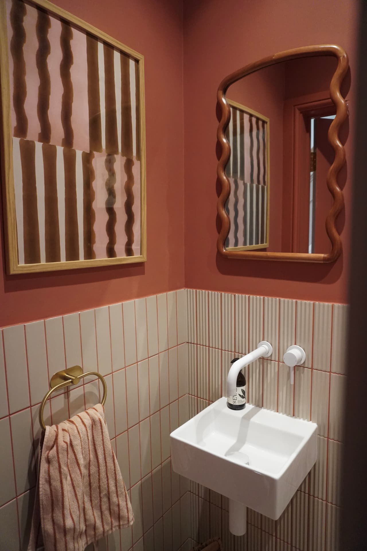 Bathroom detail